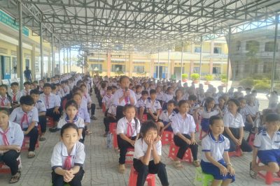 Liên đội Trường Tiểu học Vĩnh Phong 4 tổ chức các hoạt động tuyên truyền Luật Trẻ em năm học 2025 – 2026