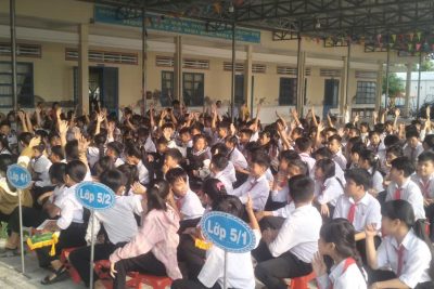 Liên đội trường Tiểu học Vĩnh Phong 4 tổ chức sinh hoạt theo chủ điểm “Xây dựng tình bạn đẹp, nói không với bạo lực học đường” năm học 2025 -2026